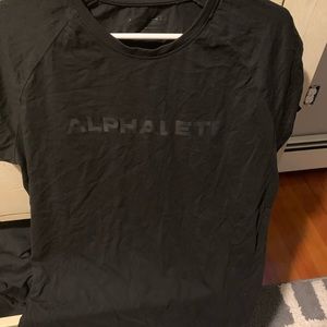 Alphalete t shirt